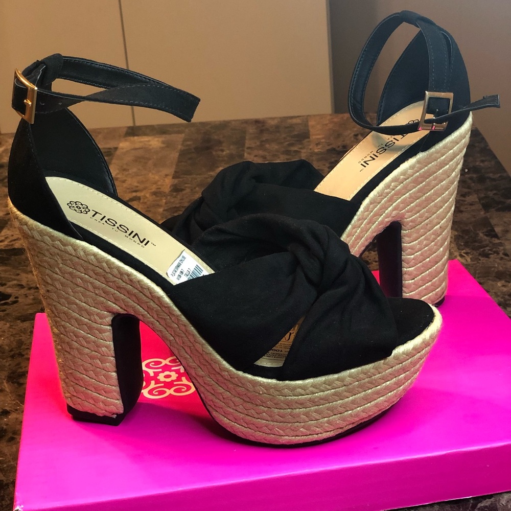 TISSINI high platform shoes!!!